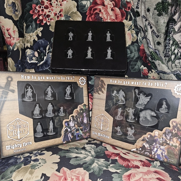 Steamforged Games Other - Critical Role x Steamforged Games Unpainted Minis Vox Machina Mighty Nein